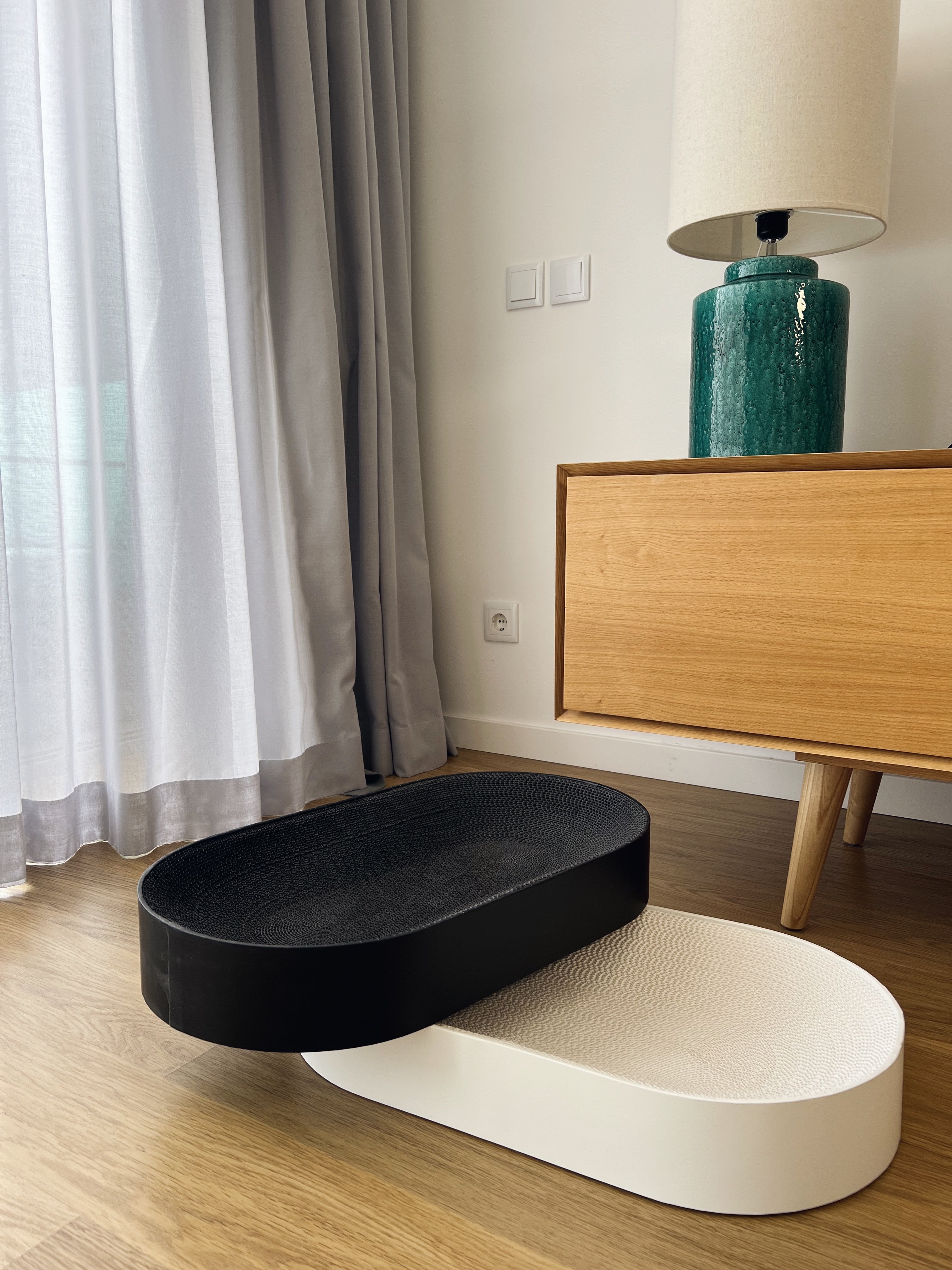 Cardboard Cat Scratchers: The Ultimate Eco-Friendly Choice for Healthy Cat Claws