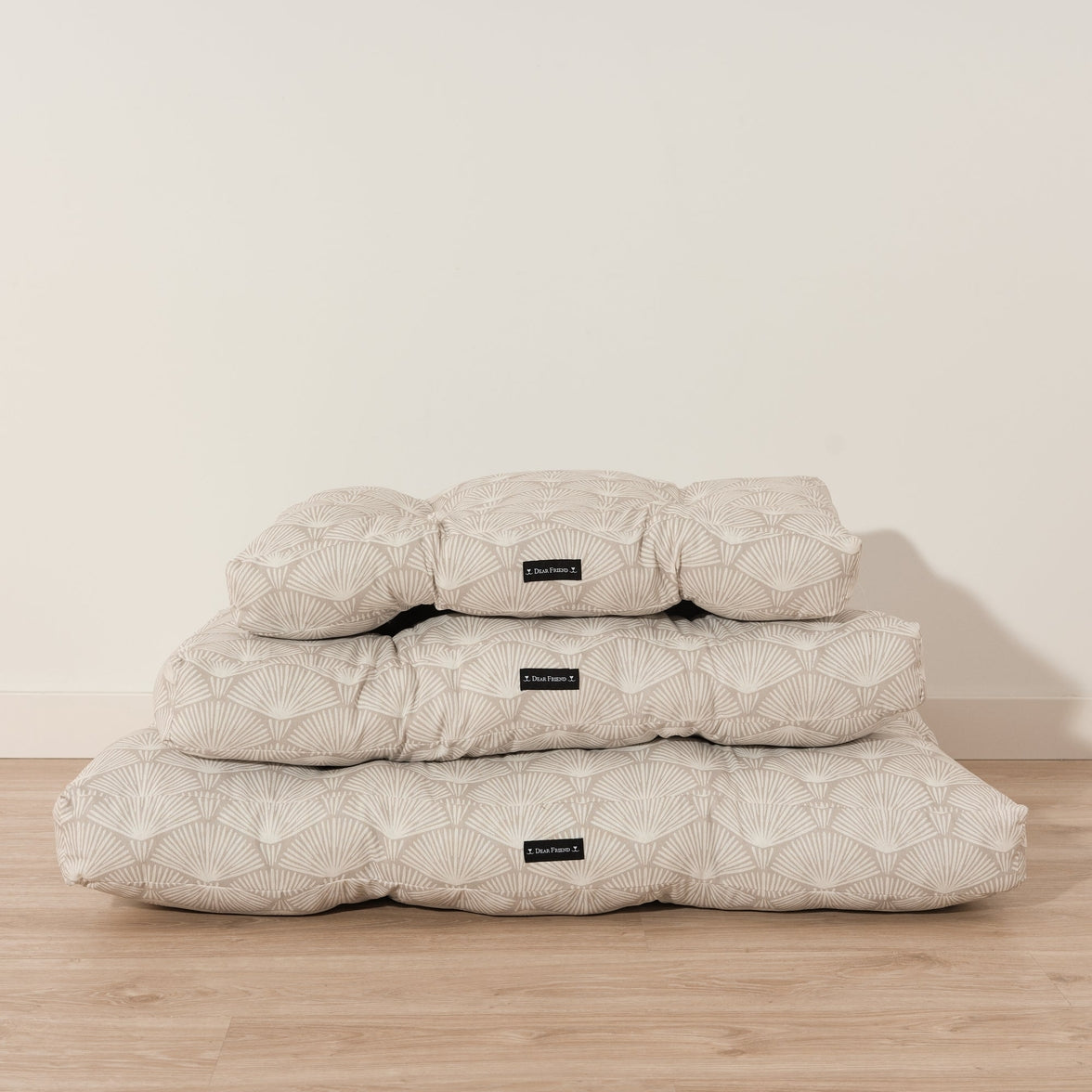 Stain-resistant and easy-to-clean pet bed