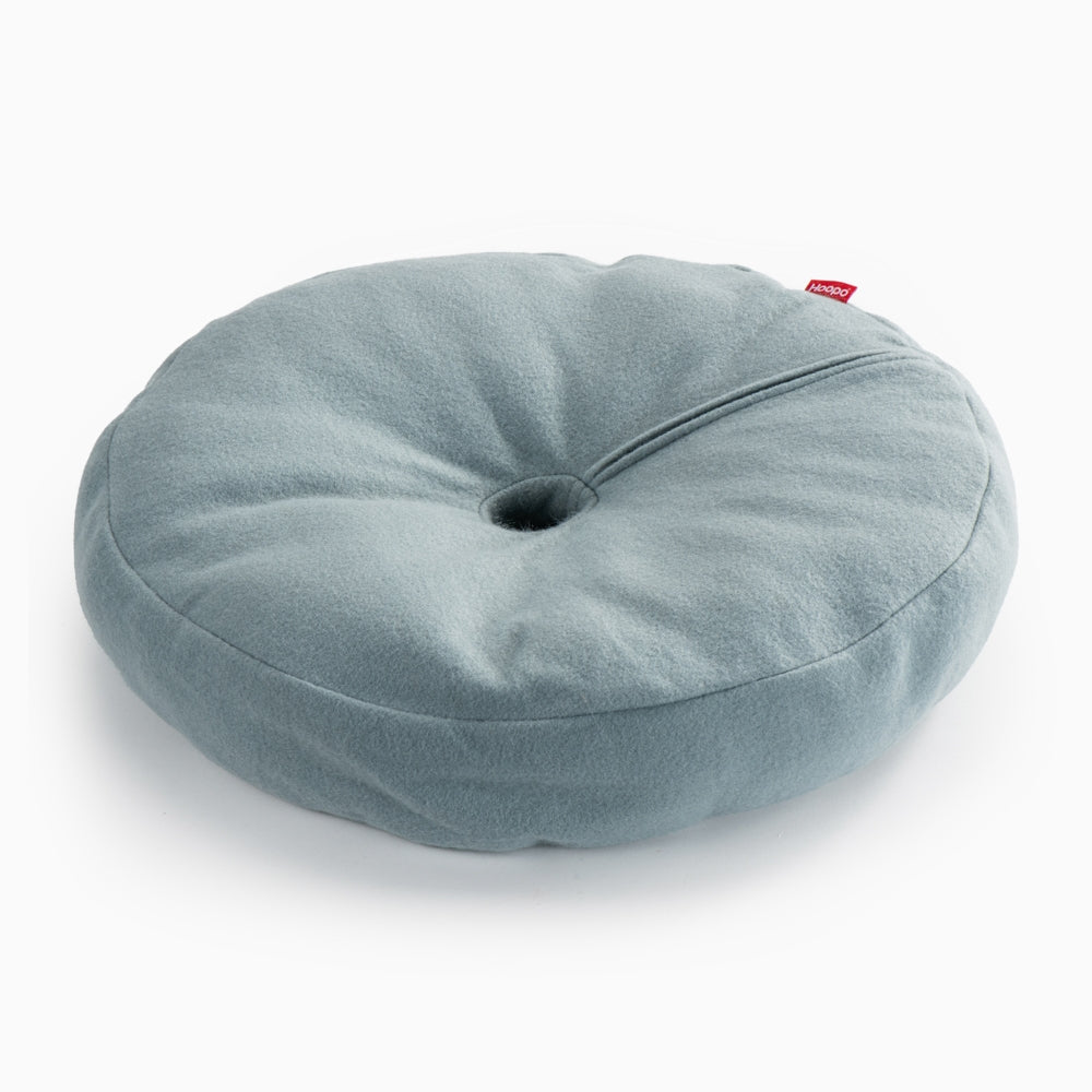 Donut cat bed