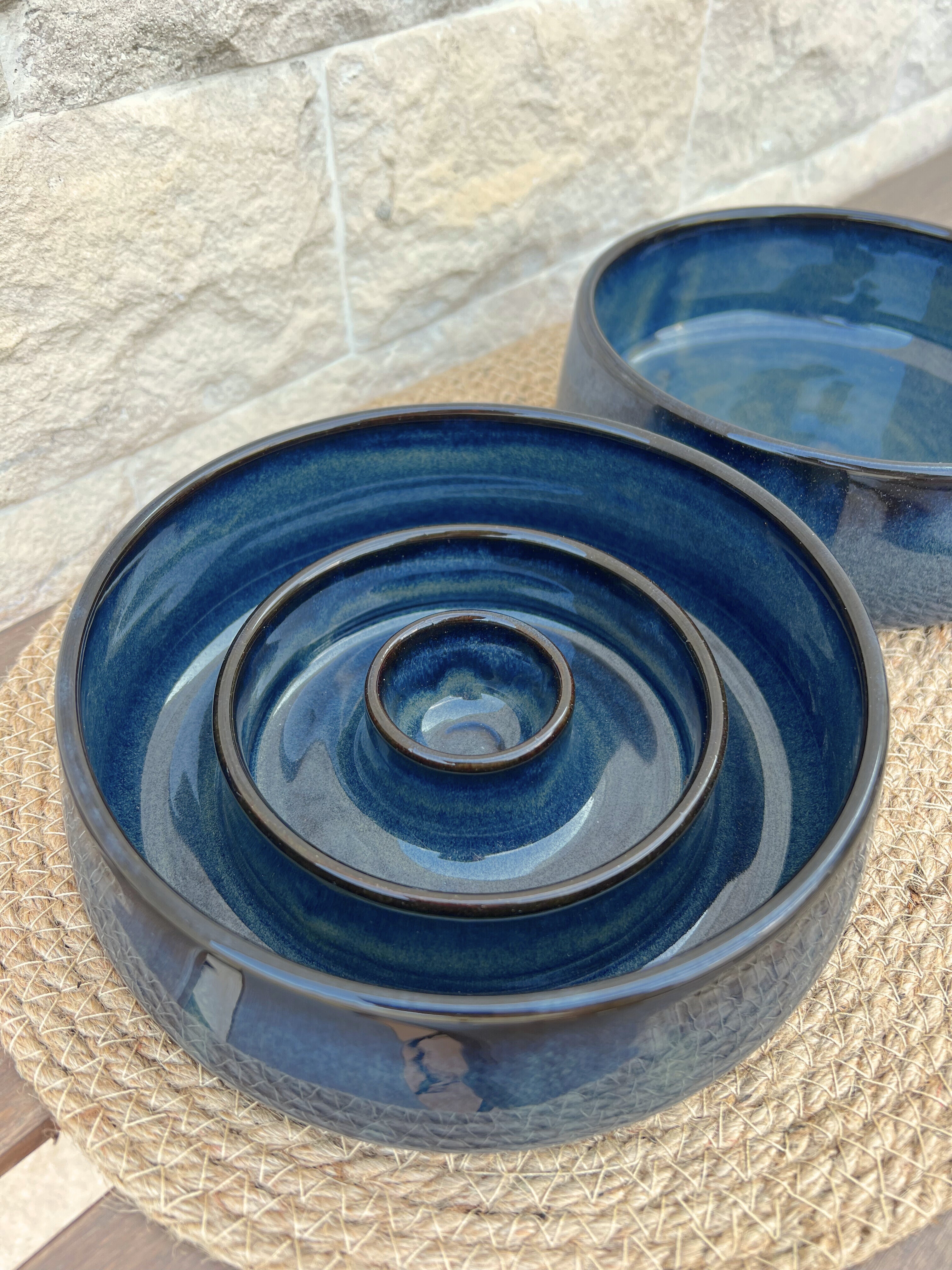 Handmade stoneware slow feeder for pets