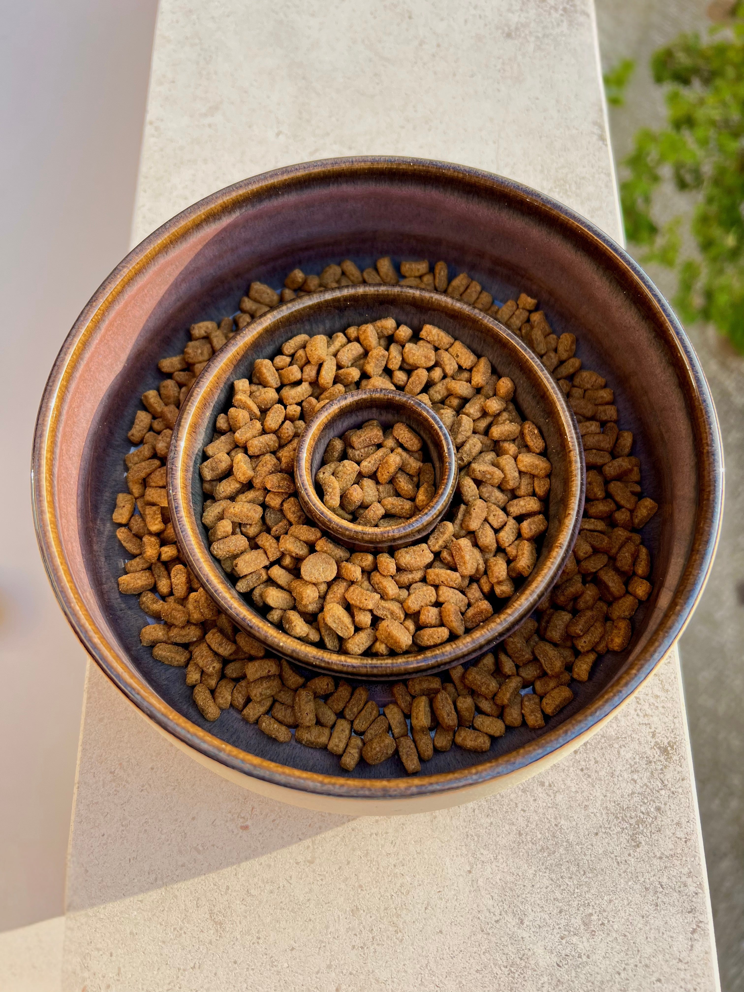 Sweet pink ceramic slow feeder bowl for dogs